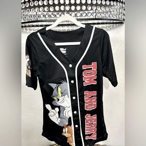 Tom& Jerry shirt